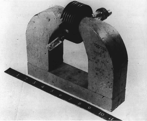 File:7-GEC-Magnetron.jpg