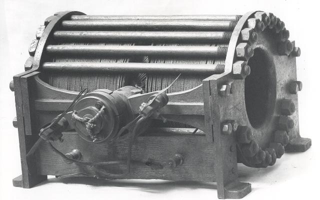 File:Thomson-Houston arc-lighting dynamo 0228.jpg