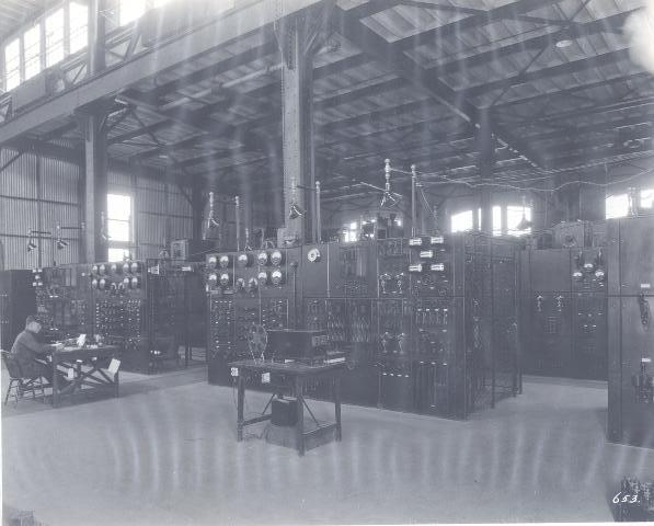File:Radio Transmitting Room 0061.jpg