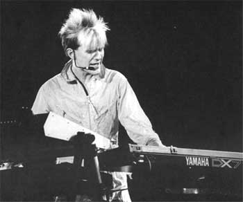 File:Yamaha DX-7.jpg