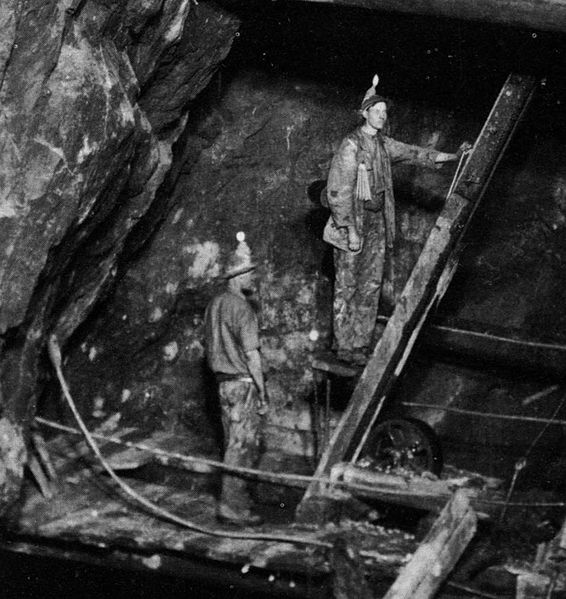 File:Mining Industry Dolcoath mine.jpg