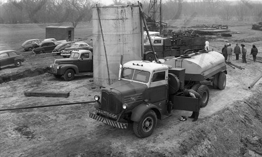 File:HalliburtonApprovedImage FirstCommercialFracTreatment Feb2014 - Copy.jpg