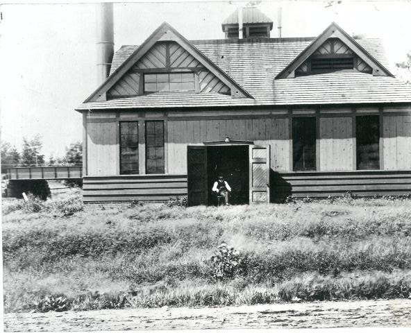 File:Roselle NJ Central Station 1332.jpg