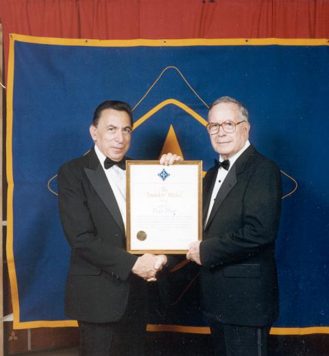 File:Bloch McNaughton Award 0695.jpg