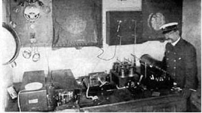 File:Radio Communications Ship Radio.jpg