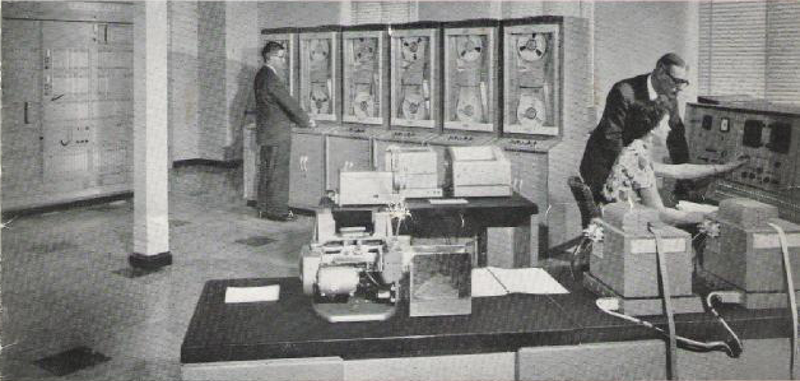 File:Computing EMIDEC 1100 Computer.png