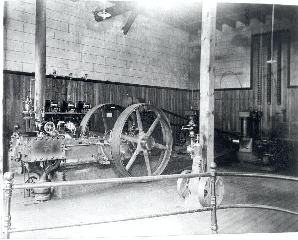 File:Steam engine dynamo Shamokin PA 1266.jpg