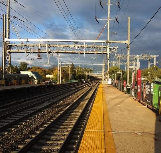 File:Catenary cropped.jpg