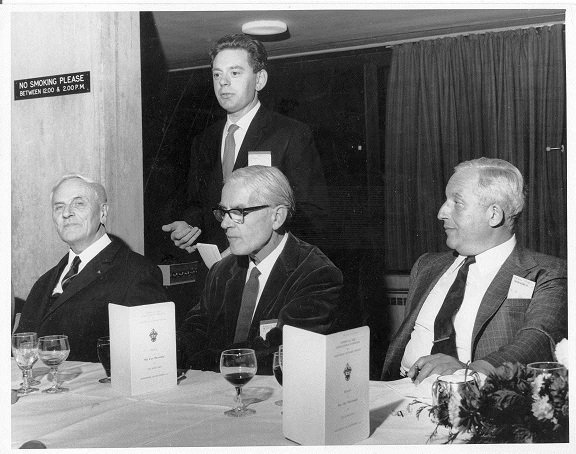 Tellegen Stern 1971.jpg