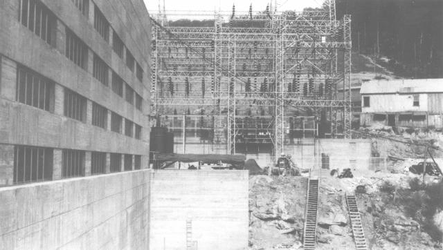 File:Norris Dam Power House 1378.jpg