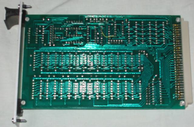 File:Data Bus Acorn 32K DRAM (back) Attribution.jpg
