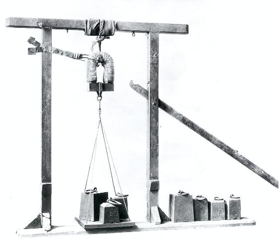 File:Henry Electromagnet 1020.jpg