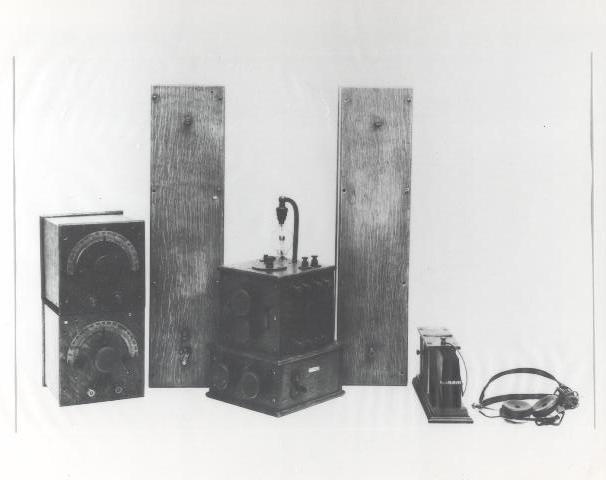 File:Armstrong regenerative radio 0452.jpg
