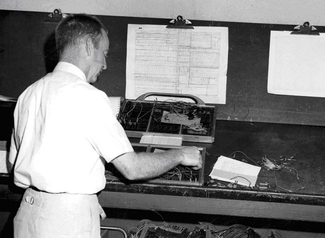 File:Business Programmer on an Accounting Machine.jpg