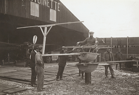 File:Antoinette trainer x600.jpg