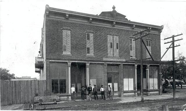 File:Laredo TX Central Station Exterior 1278.jpg