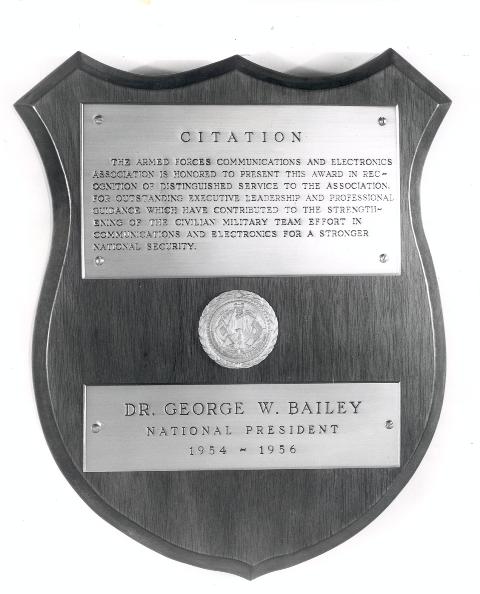 File:Plaque Honoring Bailey 2776.jpg