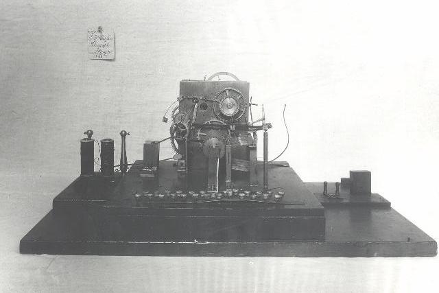 File:Hughes telegraph 0641.jpg